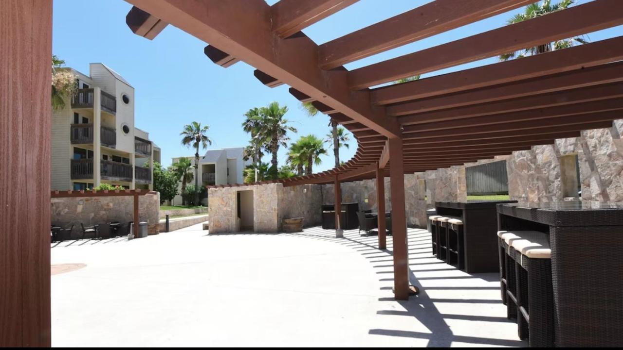 New Stunning Ocean-View Beachfront Resort, Heated Pool! South Padre Island Exterior photo